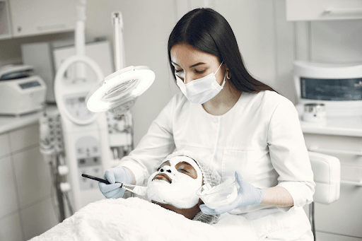 What Makes the Best Dermatology Marketing Agencies Successful in 2026's AI-Driven Market